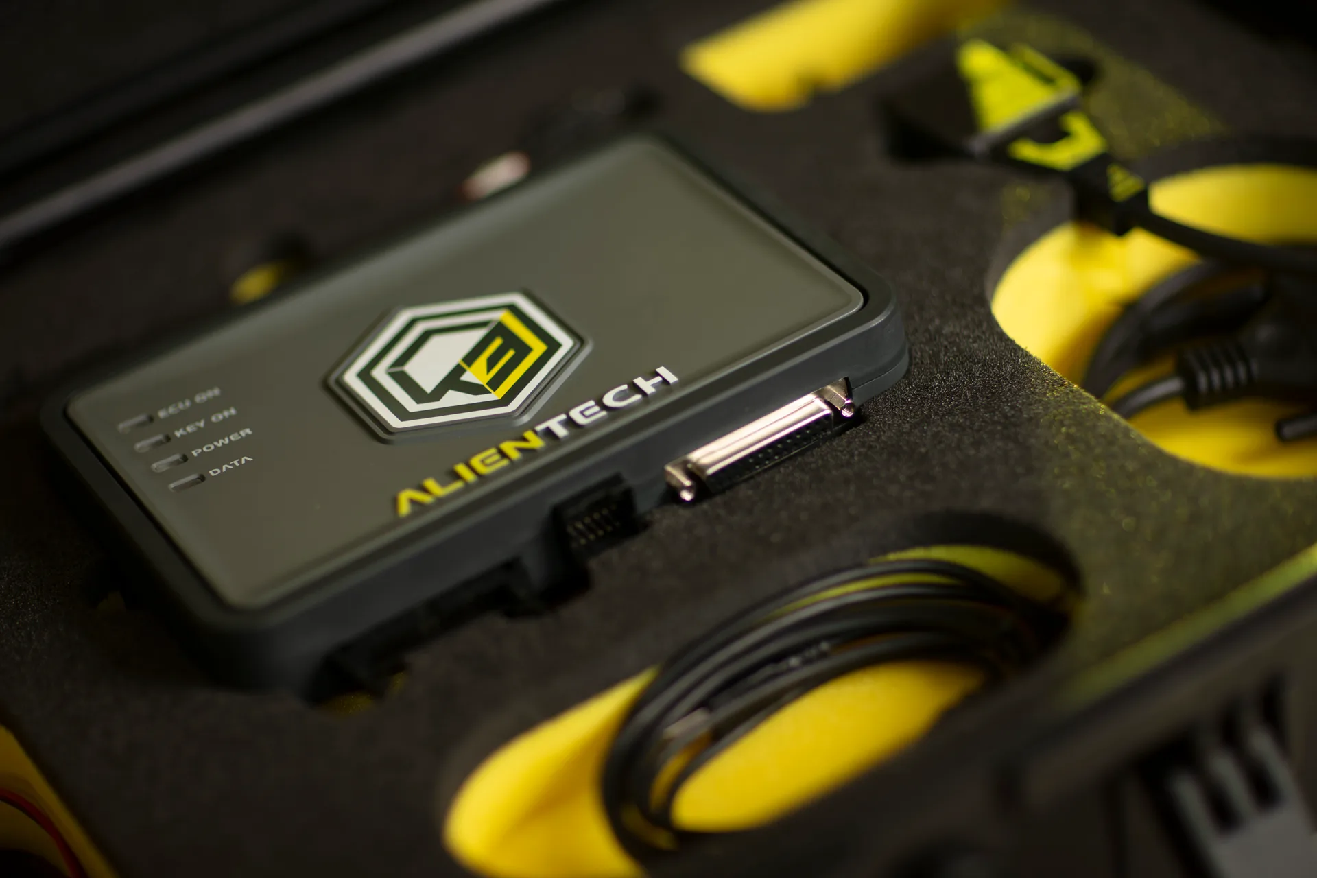 KESS3_OBD_Bench_Boot_programming_SuiteCase_Opened